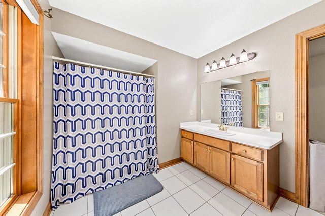 3106 Fox Ridge DRIVE, Waukesha, WI 53189