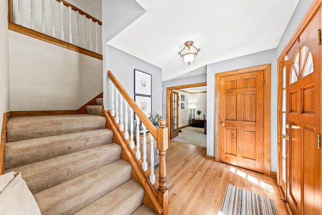 3106 Fox Ridge DRIVE, Waukesha, WI 53189