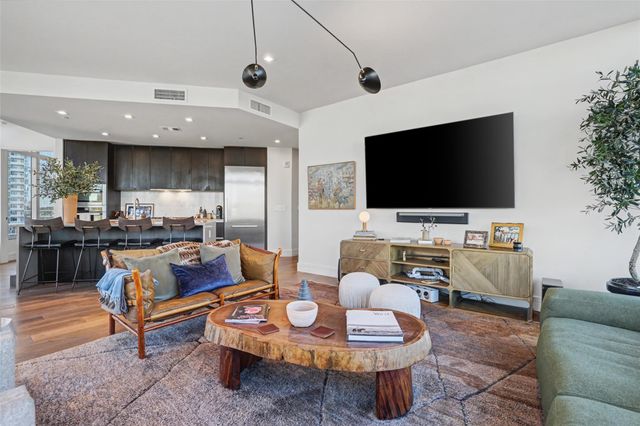 501 West Ave 1207, Austin, TX 78701