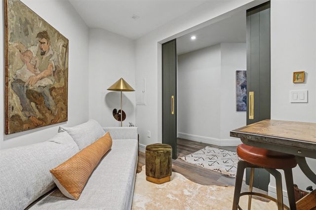 501 West Ave 1207, Austin, TX 78701