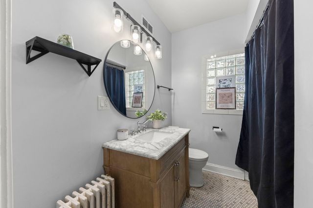 5412 W Henderson Street, Chicago, IL 60641