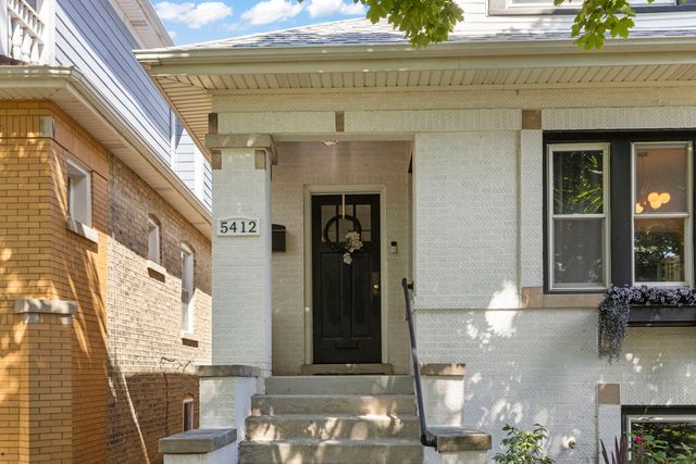 5412 W Henderson Street, Chicago, IL 60641