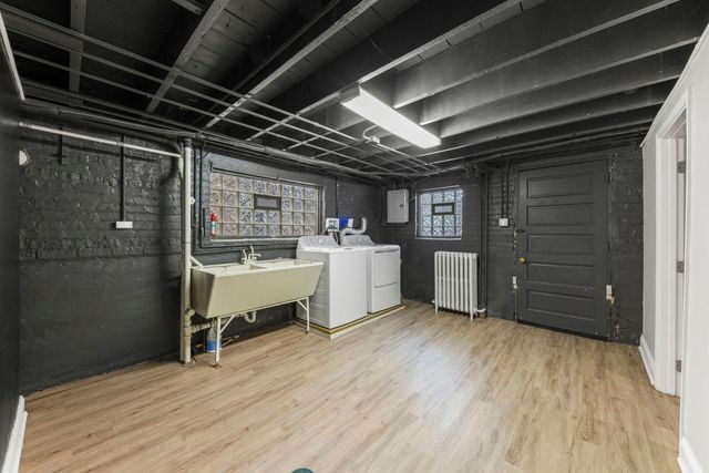 5412 W Henderson Street, Chicago, IL 60641
