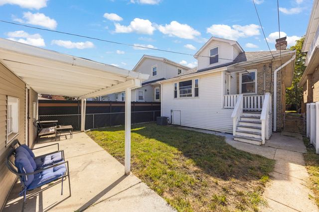 5412 W Henderson Street, Chicago, IL 60641