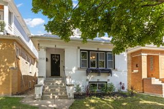 5412 W Henderson Street, Chicago, IL 60641