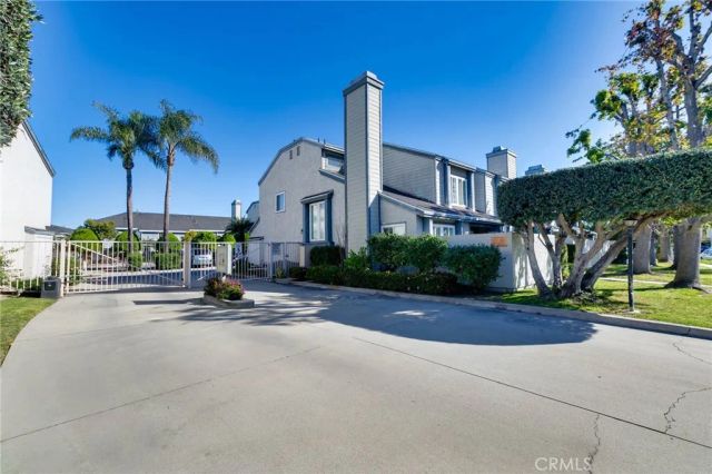 9013 Buckles Street, Downey, CA 90241