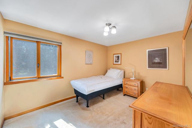 9 Artisan Avenue, Huntington, NY 11743
