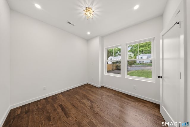 115 Ridge Park Avenue, Stamford, CT 06905