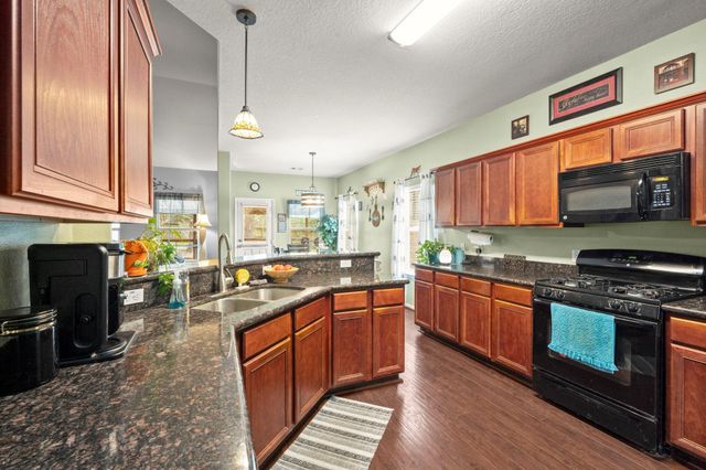 10490 Sunflower Drive, Conroe, TX 77318