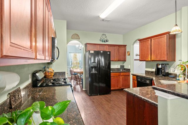 10490 Sunflower Drive, Conroe, TX 77318