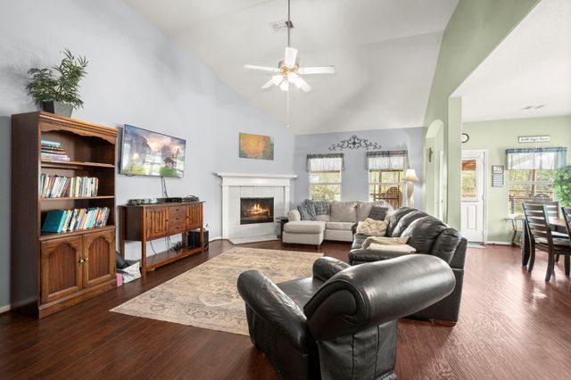 10490 Sunflower Drive, Conroe, TX 77318