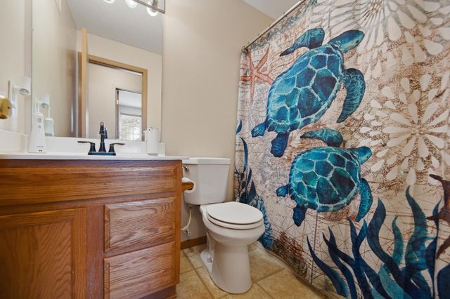 15517 Flight Way 212, Apple Valley, MN 55124