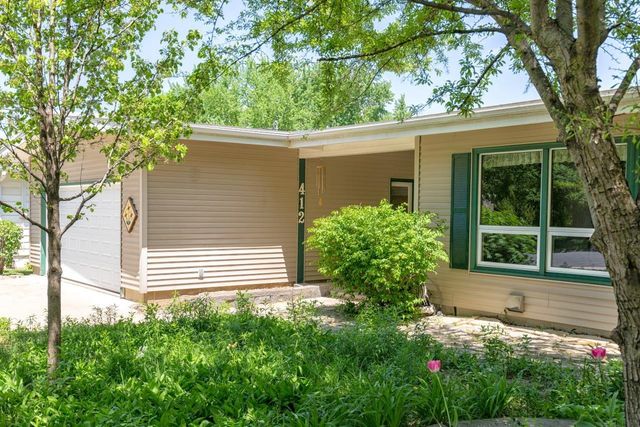 412 Dickens, Parkersburg, IA 50665