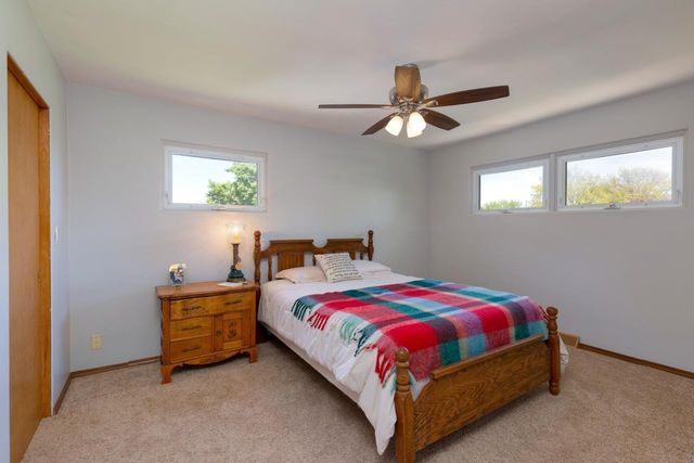 412 Dickens, Parkersburg, IA 50665