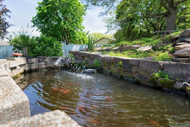 412 Dickens, Parkersburg, IA 50665