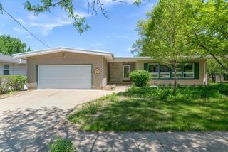 412 Dickens, Parkersburg, IA 50665