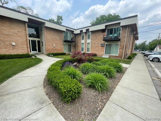 4190 Rochester Road 112, Royal Oak, MI 48073