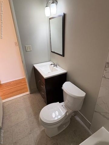 4190 Rochester Road 112, Royal Oak, MI 48073