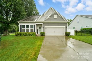 105 Wedge View Way, Statesville, NC 28677