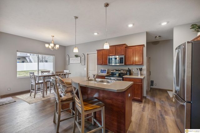 8820 N 156 Avenue, Bennington, NE 68007