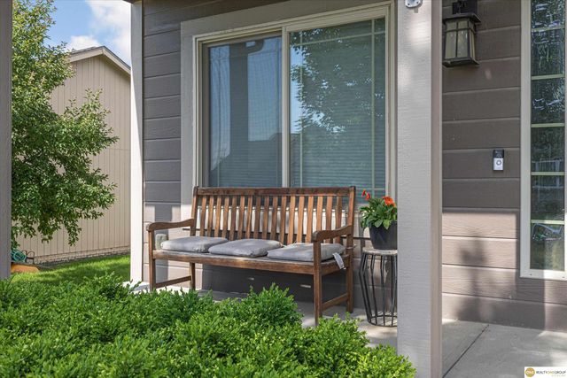 8820 N 156 Avenue, Bennington, NE 68007