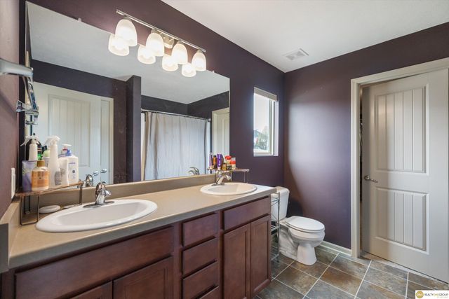 8820 N 156 Avenue, Bennington, NE 68007