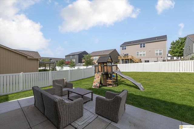 8820 N 156 Avenue, Bennington, NE 68007