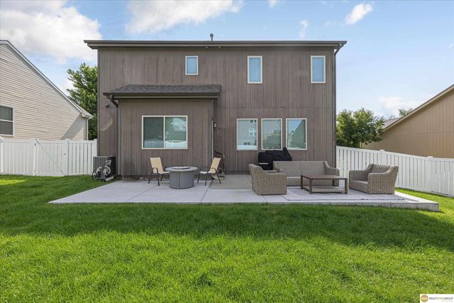 8820 N 156 Avenue, Bennington, NE 68007