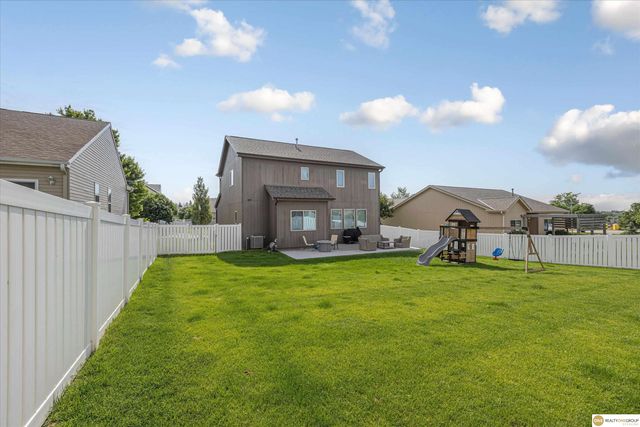 8820 N 156 Avenue, Bennington, NE 68007