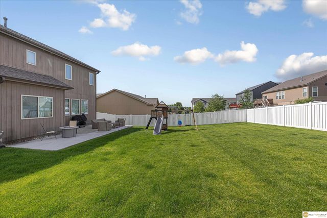 8820 N 156 Avenue, Bennington, NE 68007
