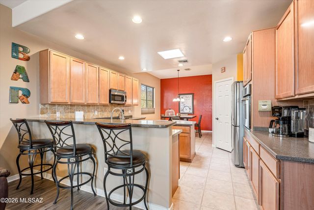 8175 N Night Pony Drive, Tucson, AZ 85743