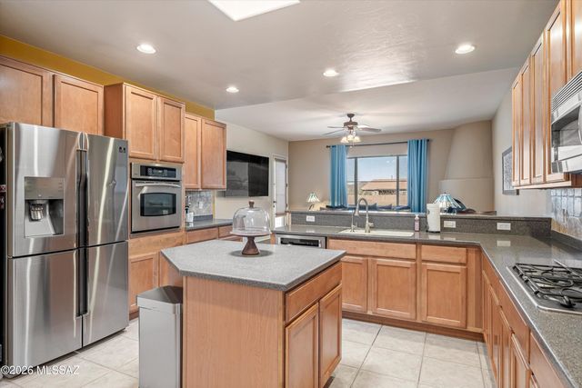 8175 N Night Pony Drive, Tucson, AZ 85743