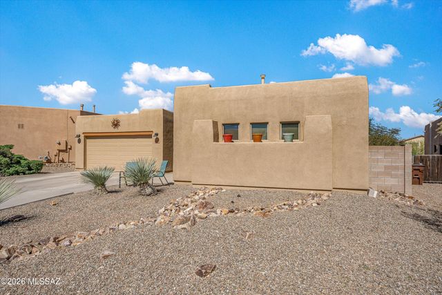 8175 N Night Pony Drive, Tucson, AZ 85743