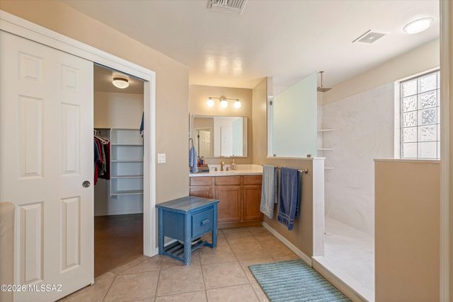 8175 N Night Pony Drive, Tucson, AZ 85743