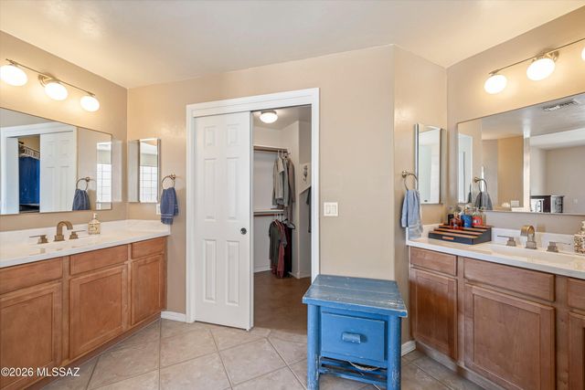 8175 N Night Pony Drive, Tucson, AZ 85743