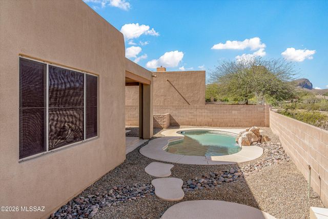 8175 N Night Pony Drive, Tucson, AZ 85743