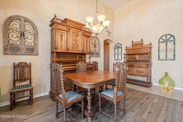 8175 N Night Pony Drive, Tucson, AZ 85743