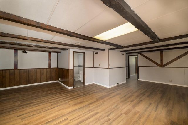 7821 w hustis STREET, Milwaukee, WI 53223