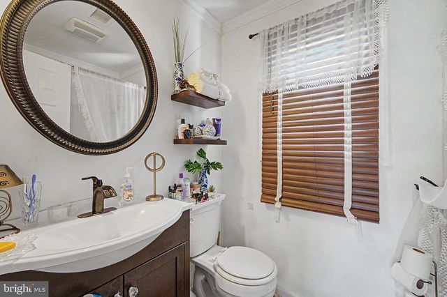6305 PALMER AVE, Mays Landing, NJ 08330