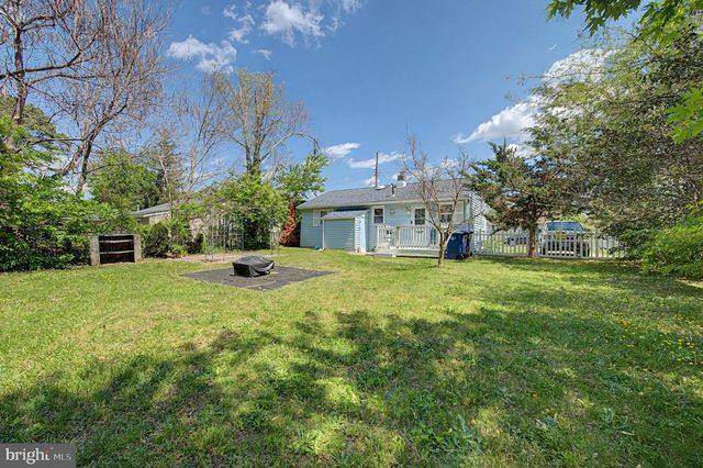 6305 PALMER AVE, Mays Landing, NJ 08330