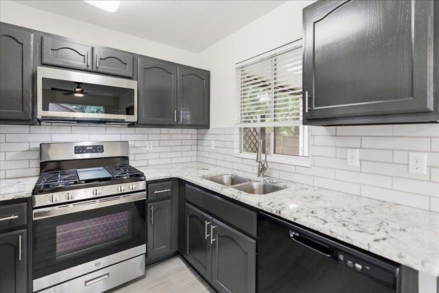 104 Whitewing WAY, Georgetown, TX 78633