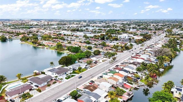 6290 W 16th Avenue, Hialeah, FL 33012