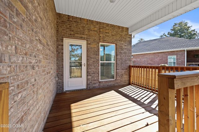 722 Kara Lane, Carl Junction, MO 64834