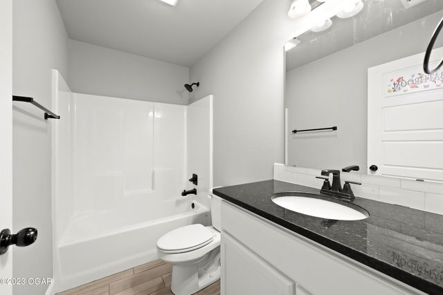 722 Kara Lane, Carl Junction, MO 64834