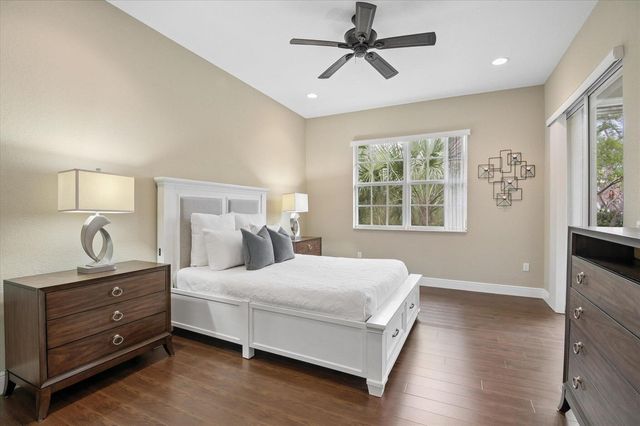 12767 NW 83rd Court 24-e, Parkland, FL 33076