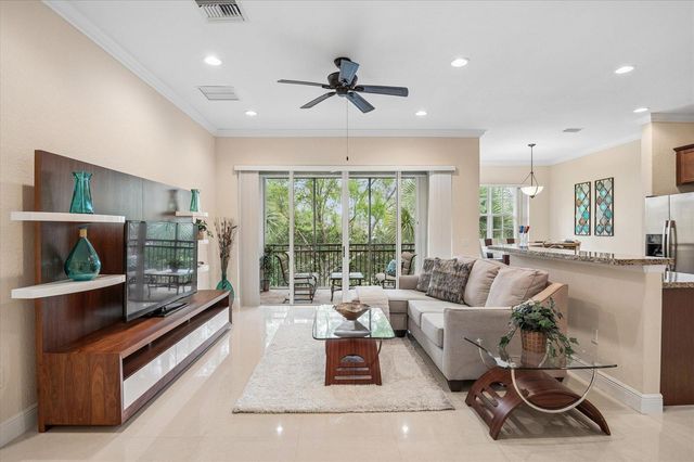 12767 NW 83rd Court 24-e, Parkland, FL 33076