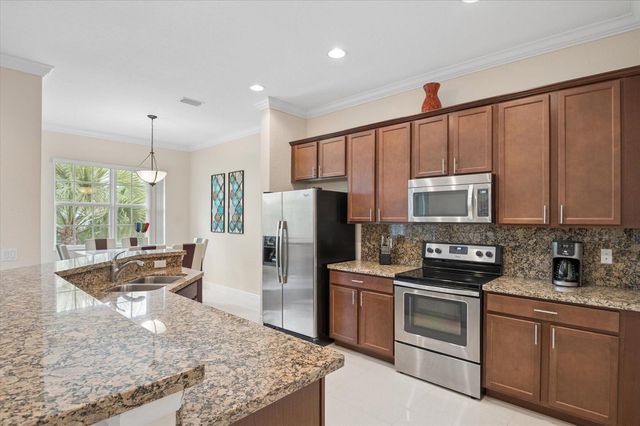 12767 NW 83rd Court 24-e, Parkland, FL 33076
