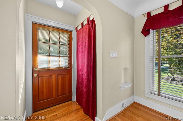 307 Tannahill Street, Dearborn, MI 48124