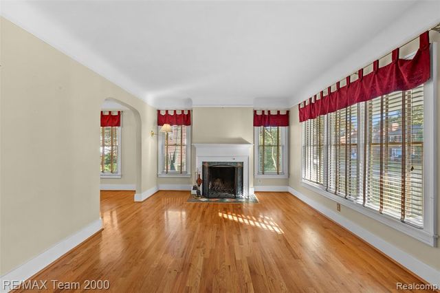 307 Tannahill Street, Dearborn, MI 48124