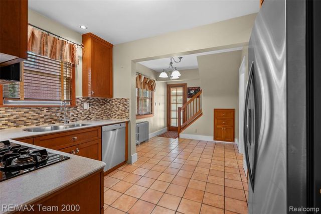 307 Tannahill Street, Dearborn, MI 48124